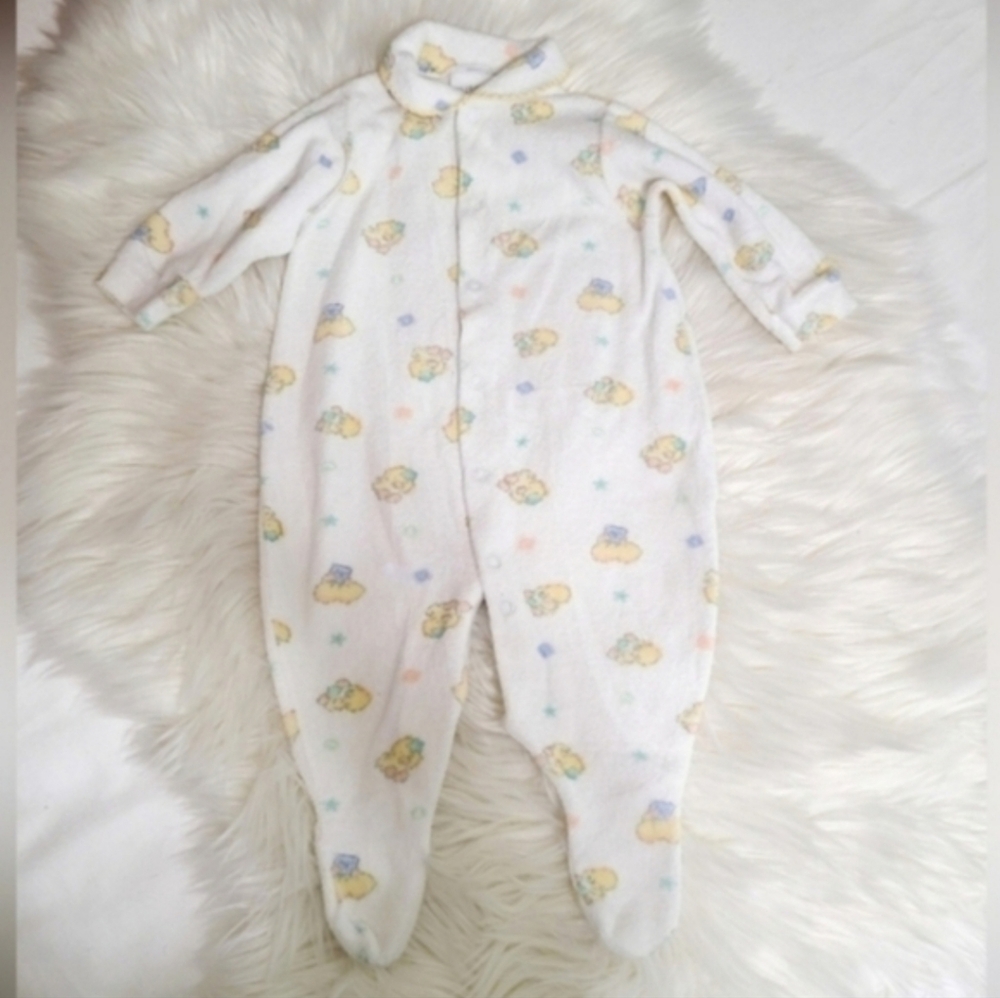 Vintage Carter's White with Ducks Footie Onesie 3-6 Months